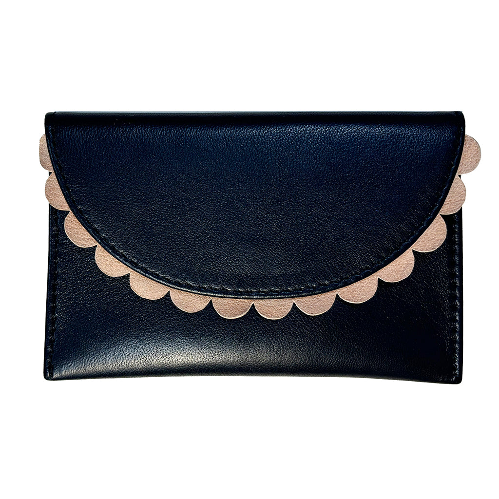 Bella Scallop Purse - Monochrome